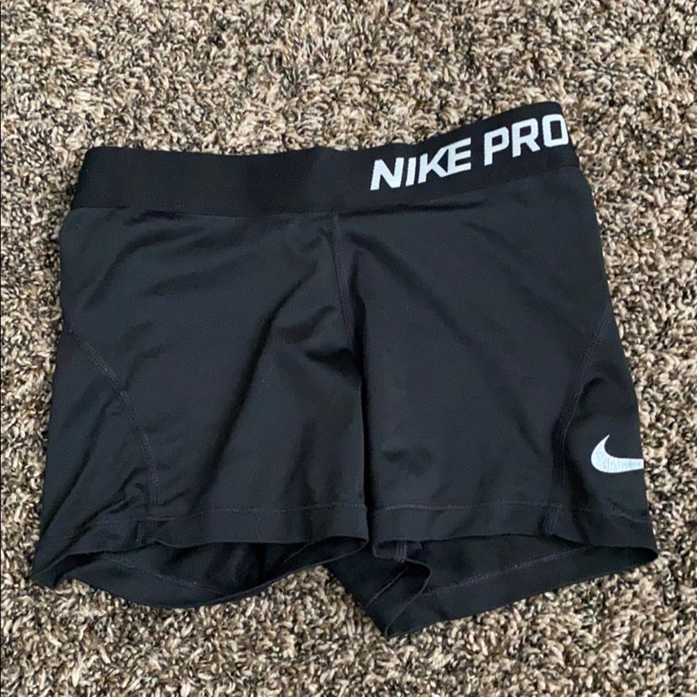 black nike pro shorts